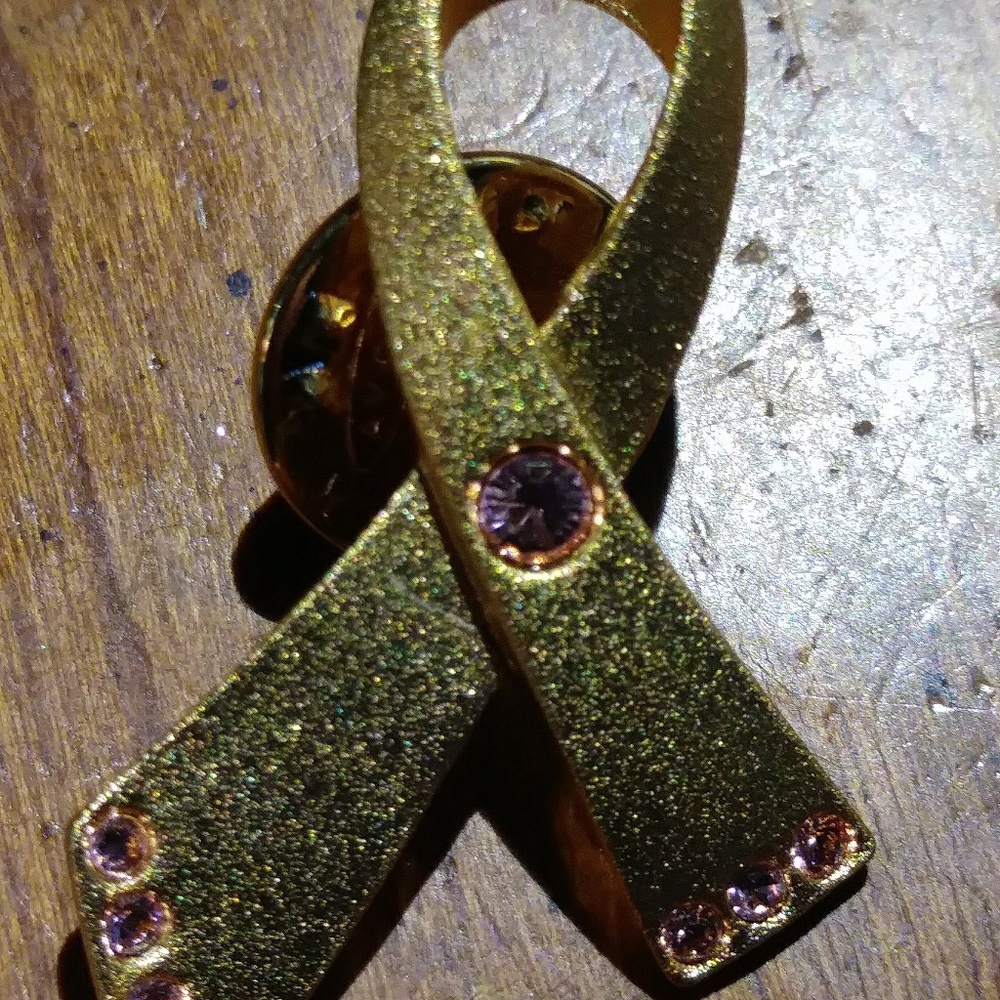 Avon pink breast cancer pin